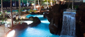 Your Hawaiian Escape Awaits – The Grand Waikikian - 2 Bedroom Partial Ocean View