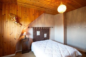 3 bedrooms, free WiFi - Apartment 4/6 persons (AUMONT-AUBRAC)