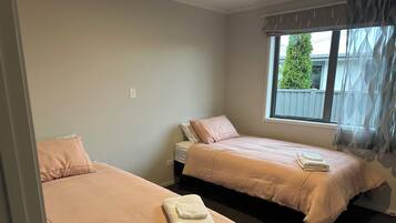 4 sovrum, strykjärn/strykbräda, wi-fi och sängkläder