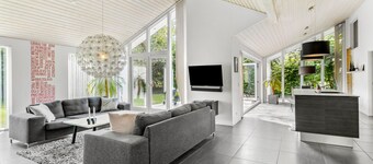 Lovely home in Ebeltoft with sauna