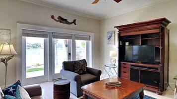 Studio (3 Bedrooms) | Property amenity