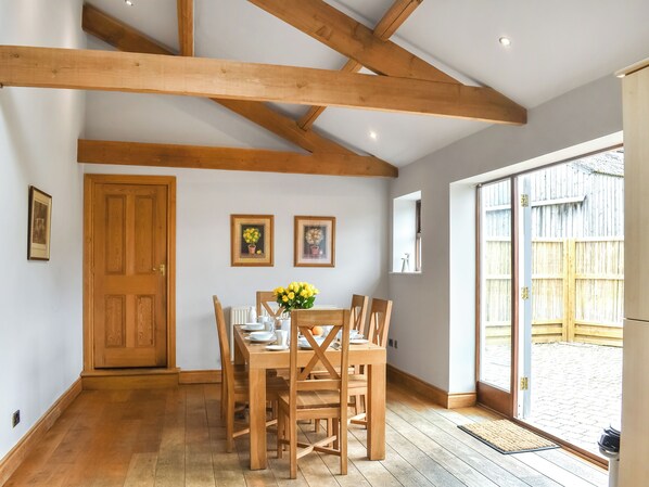 Dining - Woodland View - UK47649 (Blackwoods, near Easingwold)