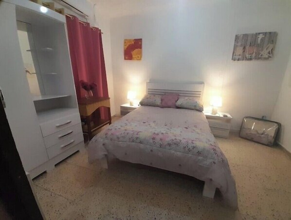 2 bedrooms, WiFi - Central apartment in Otrabanda (Willemstad)