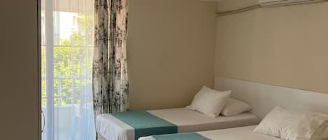 Standard Triple Room, Balcony