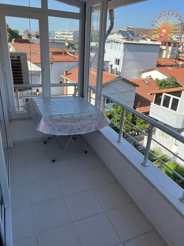 Standard Triple Room, Balcony
