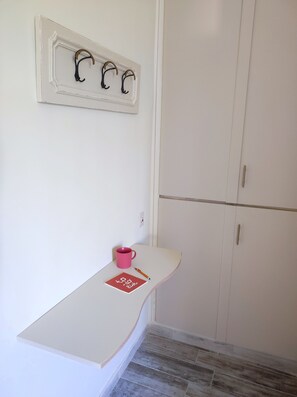 Interior - Independent apartment with balcony and view, parking, and free breakfast  (Castelfidardo)