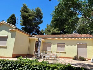 Exterior - Les Jardins du Carignan - Jolie Maison sur un Terrain de 1300m2 en Centre Ville (Béziers)