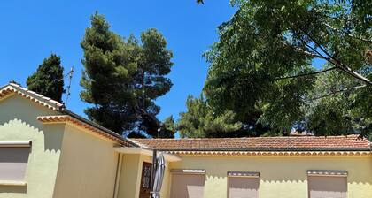 Les jardins du Carignan - Jolie maison sur un terrain de 1300m2 en centre ville