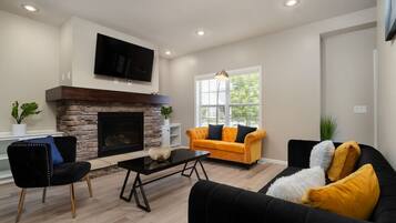 TV connectée, cheminée