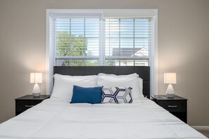 3 bedrooms, desk, iron/ironing board, free WiFi