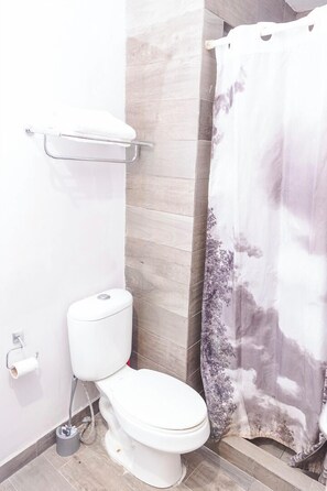 Executive Apartment, 3 Bedrooms | Bathroom - New Cozy San Pedro Home Patio Work Area (San Pedro Garza García)