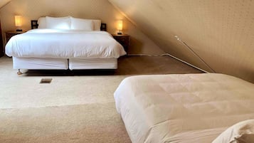 3 bedrooms, desk, iron/ironing board, WiFi