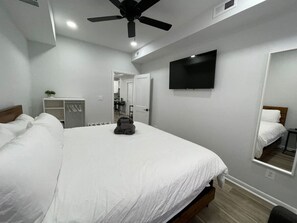 1 chambre, bureau, fer et planche à repasser, Wi-Fi