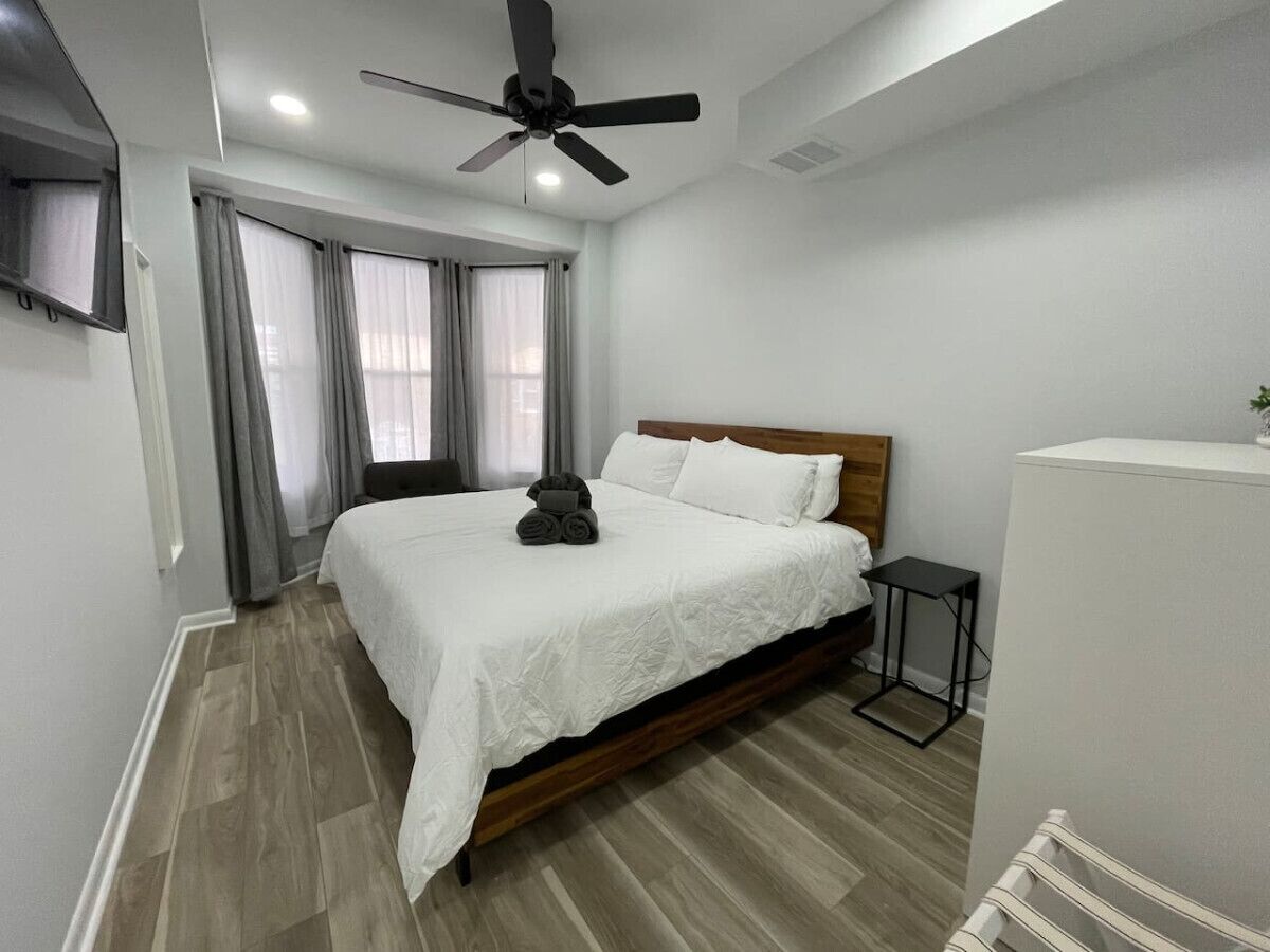 1 chambre, bureau, fer et planche à repasser, Wi-Fi