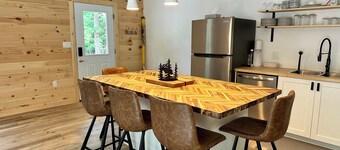 Come make memories in the Adirondacks at THE BARN! Bike, hike or swim⛰️all summer