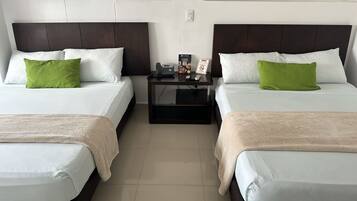 Quarto duplo empresarial | Quartos à prova de som, Wi-Fi de cortesia