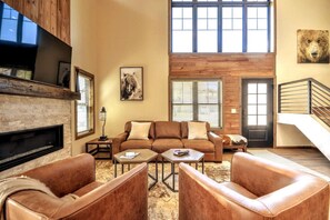 TV, fireplace