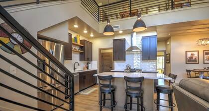 Cozy Mountain Retreat