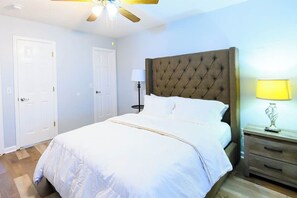 3 bedrooms, desk, iron/ironing board, free WiFi