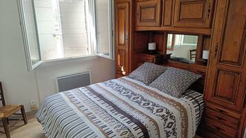 3 chambres, fer et planche Ă repasser, lit parapluie, Wi-Fi gratuit