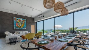 Flat-screen TV - Casa Balam (Acapulco)