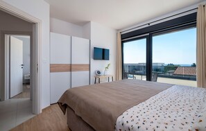 2 Schlafzimmer, Reisekinderbett, kostenloses WLAN, Bettwäsche