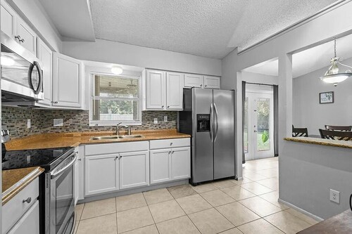 BR Tropical Oasis in Port St Lucie