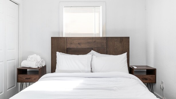 1 chambre, bureau, fer et planche à repasser, Wi-Fi gratuit