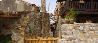 Conforto e Tranquilidade Junto de Praia Fluvial no Verde do Pinhal Interior