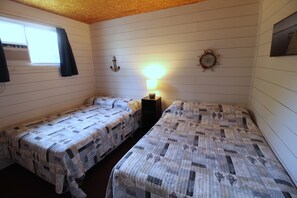 2 Schlafzimmer, Reisekinderbett, WLAN, Bettwäsche
