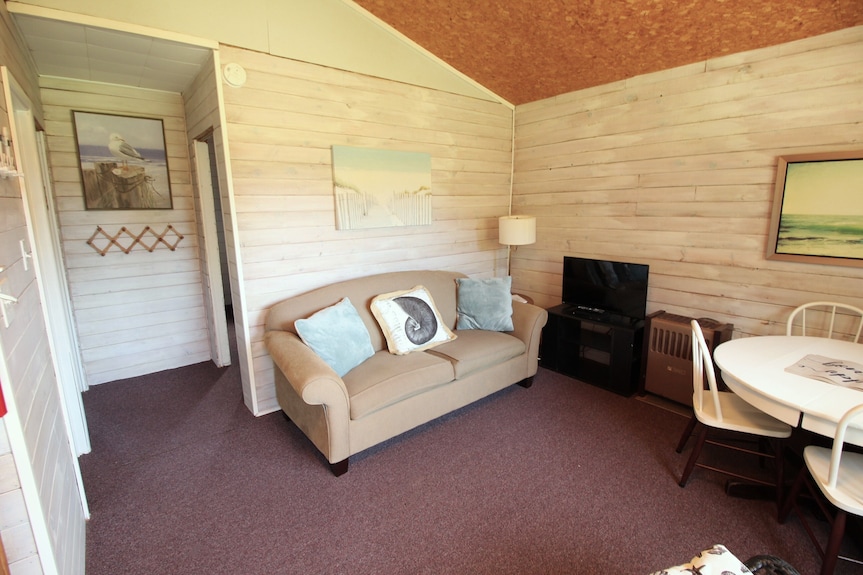 Lyons Cottages - Cottage #10, 2br Walk To The Beaches Of Stanhope National Park! - Prince Edward Island
