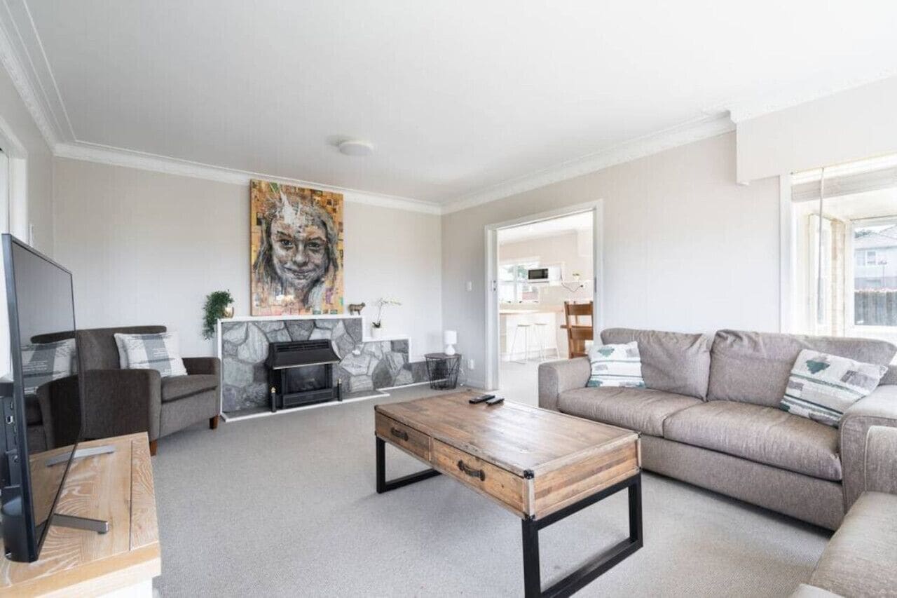 Charming One Tree Hill House By Furnished Rentals - Auckland