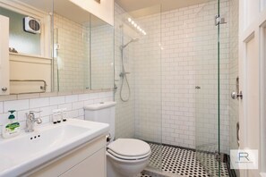 Hårføner og håndklær