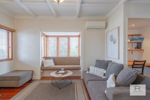 Télévision, espaces bureaux