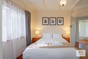 2 chambres, bureau, fer et planche à repasser, Wi-Fi gratuit