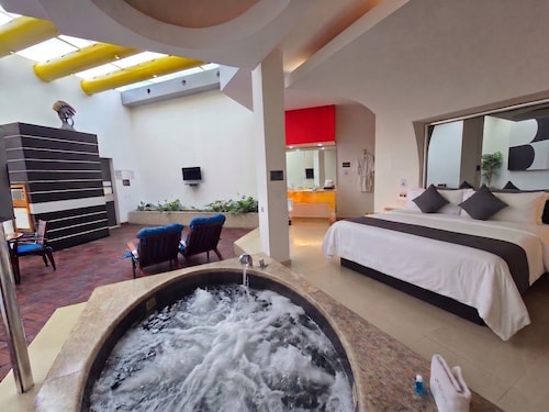 Hotel Alcampo 