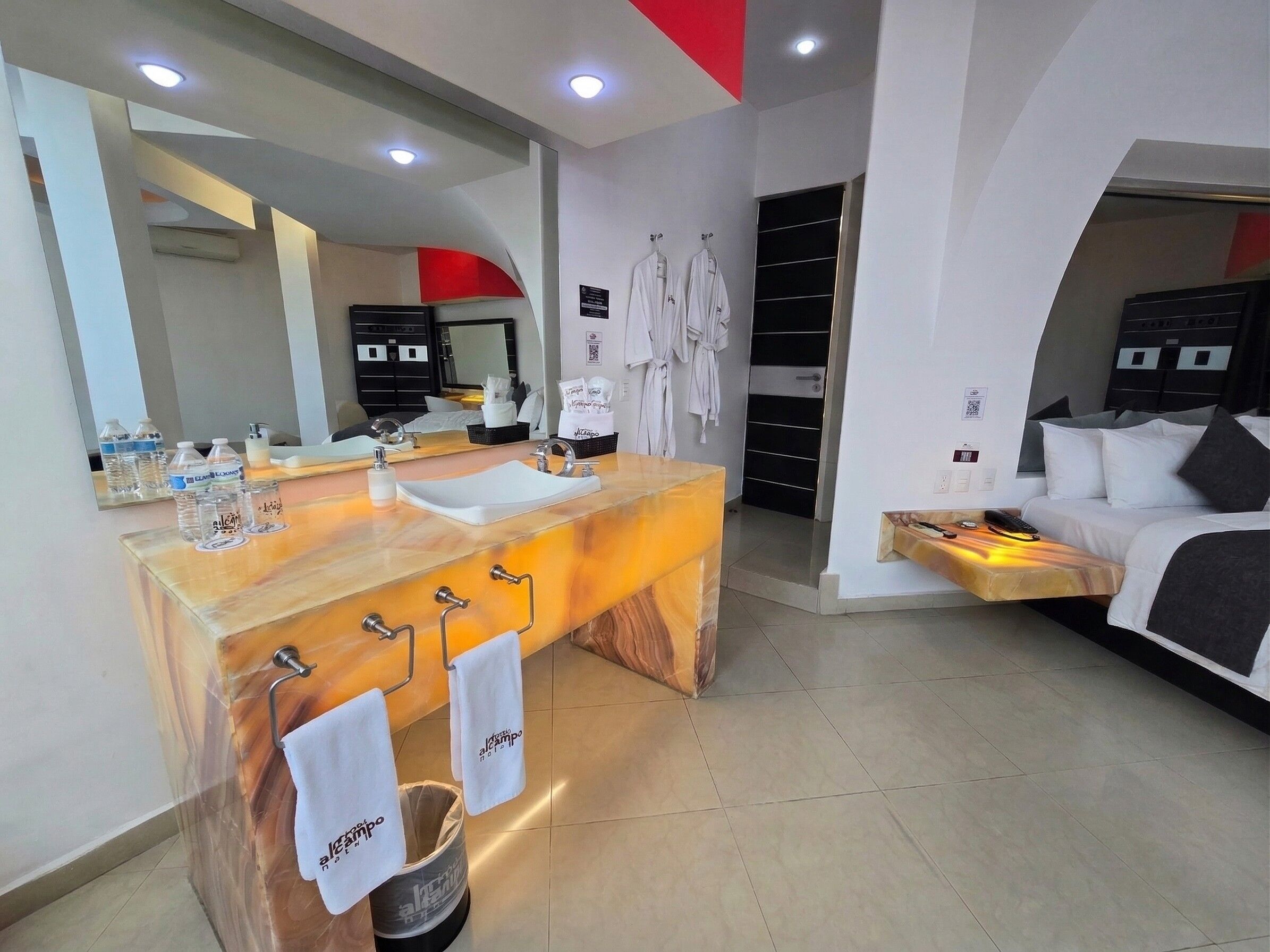 Foto - Hotel Alcampo 