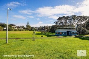 Property grounds - Cosy home in Rothesay Bay| by Furnished Rentals (Auckland)
