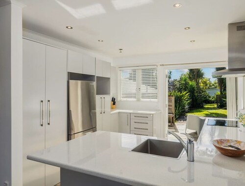 Cosy home in Rothesay Bay| by Furnished Rentals