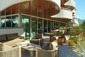 Minibar, free WiFi - UNFRAMED, Autograph Collection (Miami Beach)