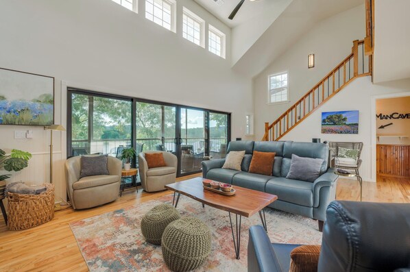 Smart TV, fireplace, table tennis, books