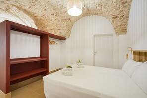 1 bedroom, iron/ironing board, bed sheets