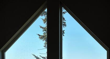 Whole house, Stariski Creek, BEAUTIFUL view!