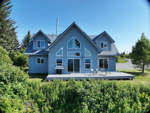 Whole house, Stariski Creek, BEAUTIFUL view!