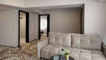 1-Bedroom Apartment | In-room safe, laptop workspace, free WiFi, bed sheets
