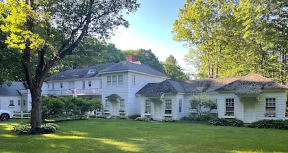 Elizabeth Cottage within Historic Former Elizabeth Arden Spa