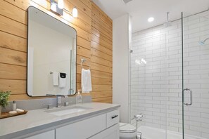 淋浴设施、毛巾