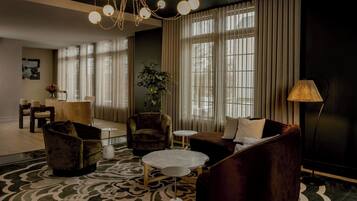 Bar lounge