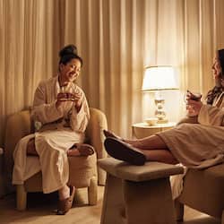 Couples treatment rooms, body treatments, aromatherapy