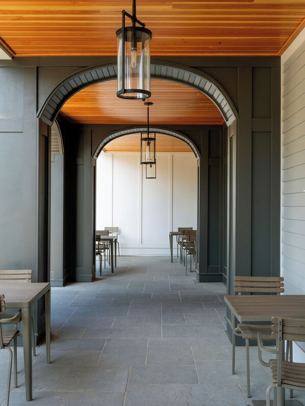 Interior - Brookmere Saratoga, a Tribute Portfolio Hotel  (Saratoga Springs)